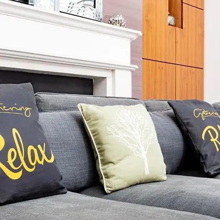 The Gillygate Gathering - Centre - Sleeps Up To 18 * York