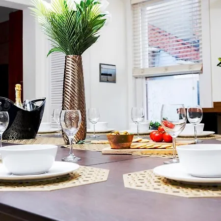 Apartamento The Gillygate Gathering - Centre - Sleeps Up To 18 *