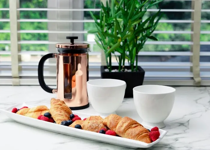 Apartment The Gillygate Gathering - Centre - Sleeps Up To 18 *