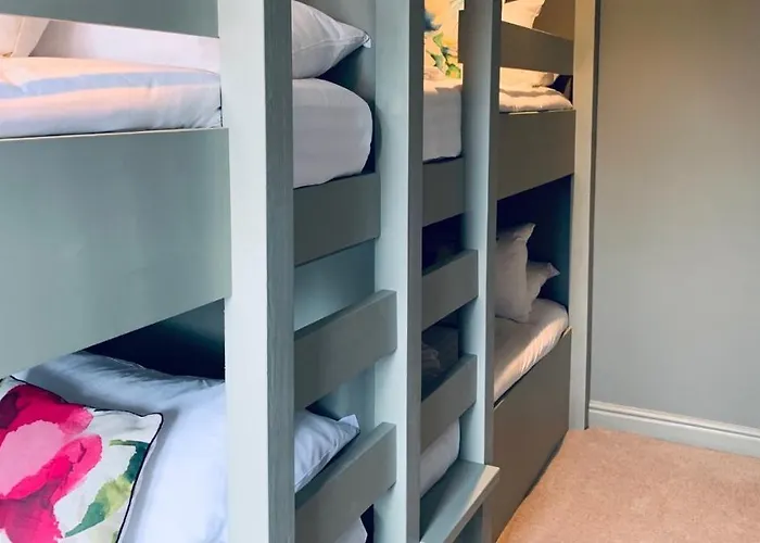 The Gillygate Gathering - Centre - Sleeps Up To 18 Apartment York