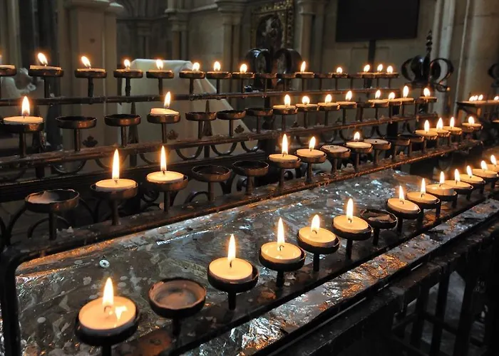 The Gillygate Gathering - Centre - Sleeps Up To 18