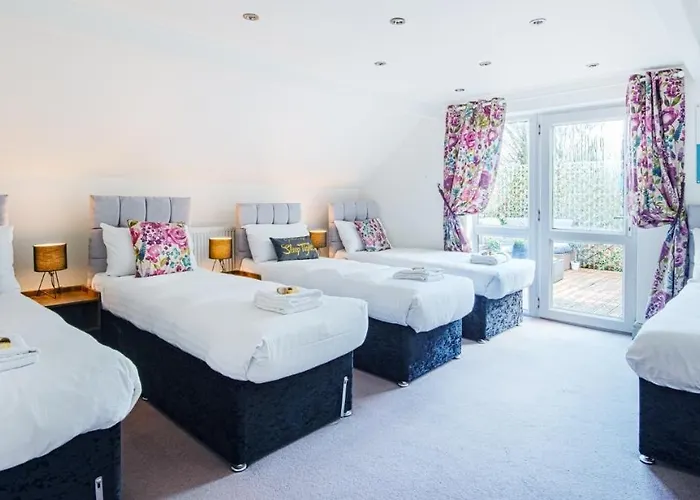 The Gillygate Gathering - Centre - Sleeps Up To 18 Apartment *