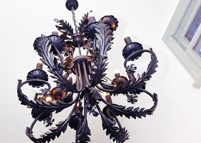 The Gillygate Gathering - Centre - Sleeps Up To 18 York